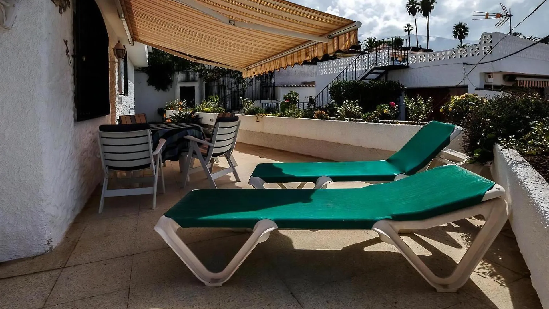 Strandnahes Haus Mit Terrasse Zum Sonnenuntergang Los Realejos Spanien